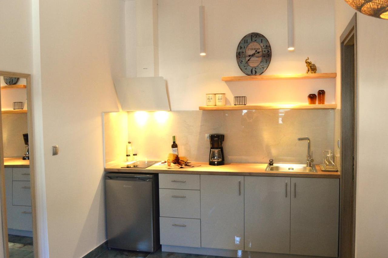 Golden Mile Studio-Apartment Ипсос Экстерьер фото